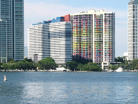 Blick vom Wasser auf Miami Fotos